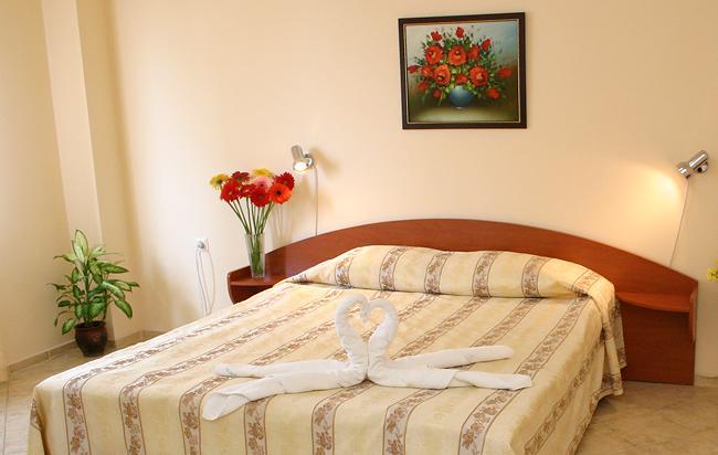 Hotel Focus Varna Exterior foto